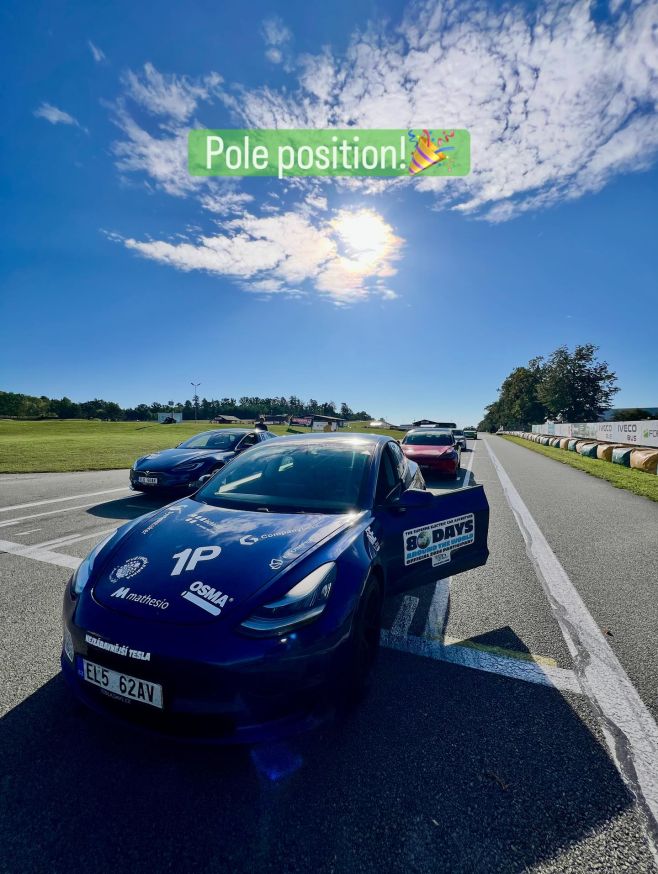 Startujeme do závodu #BeElectric z prvního místa za nejlepší čas ve slalomu!💪🏻
